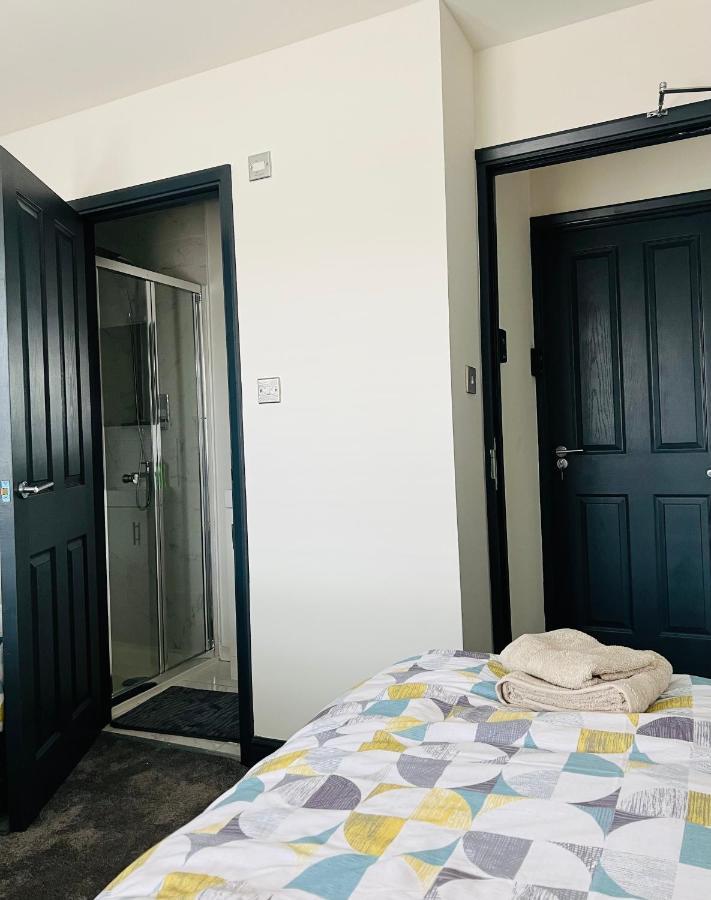 Green Lantern, Private En-Suite Double Bedroom Aveley Ngoại thất bức ảnh