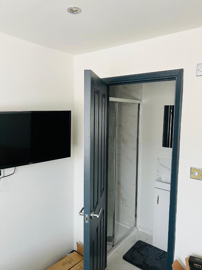 Green Lantern, Private En-Suite Double Bedroom Aveley Ngoại thất bức ảnh