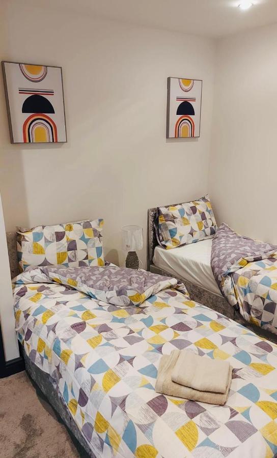 Green Lantern, Private En-Suite Double Bedroom Aveley Ngoại thất bức ảnh
